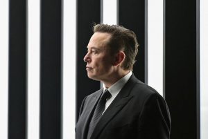 elon-musk-bu-sefer-bitcoin-dayanagiyla-sahneye-cikti-jMc6l3J5.jpg